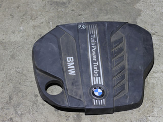 декоративная крышка двигателя BMW X5 E70 [рестайлинг] 2012, 3.0 л., дизель, АКПП, черный, внедорожник 5 дв., правый руль, 11147811025
