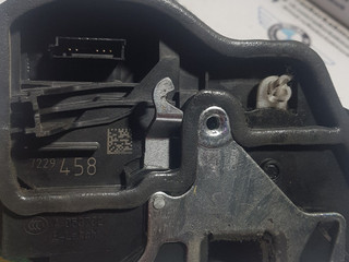 замок двери передней правой BMW 5 серия F07/F10/F11 2010, 3.0 л., дизель, АКПП, 475 , хетчбэк 5 дв., 7229458