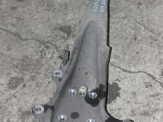 кулак поворотный левый BMW 5 серия F07/F10/F11 2010, 3.0 л., дизель, АКПП, 475 , хетчбэк 5 дв., 31216775767