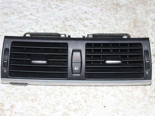 дефлектор обдува салона BMW X5 E70 2009, 3.0 л., дизель, АКПП, внедорожник 5 дв., правый руль, 7161801