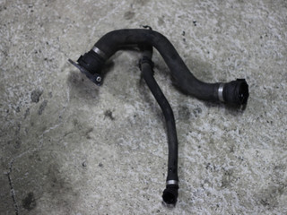 патрубок радиатора BMW 3 серия F30/F31/F34 2013, 2.0 л., дизель, МКПП, черный, седан, 7811129