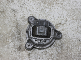 подушка крепления двигателя BMW 5 серия F07/F10/F11 2011, 2.0 л., N47 D20 C, дизель, АКПП, a89, универсал, задний привод, правый руль, 6785602