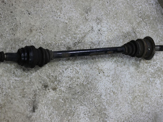 полуось задняя (приводной вал, ШРУС) BMW 5 серия F07/F10/F11 2011, 2.0 л., N47 D20 C, дизель, АКПП, a89, универсал, задний привод, правый руль, 7581028