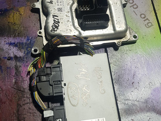 блок управления двигателем BMW 5 серия F07/F10/F11 2012, 2.0 л., бензин, АКПП, белый а300, седан, 7644748, 9301518, 0261S08521