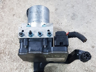блок ABS BMW X6 F16 2018, 3.0 л., дизель, белый, 6884729