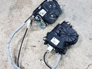 замок багажника BMW X6 F16 2018, 3.0 л., дизель, белый