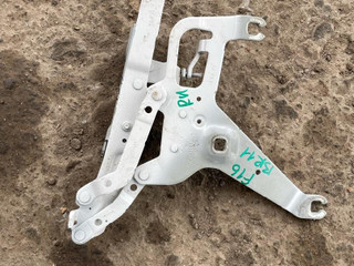 петля капота правая BMW X6 F16 2018, 3.0 л., дизель, белый, 7294530