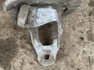 кулак задний правый BMW X6 F16 2018, 3.0 л., дизель, белый, 33326879102, 6879102