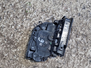 замок двери передней левой BMW X1 F48 2017, 2.0 л., дизель, АКПП, серебристый , 7281937