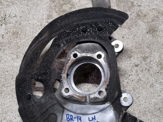 кулак поворотный левый BMW X6 F16 2016, 4.0 л., дизель, АКПП, полный привод, правый руль, 6869869