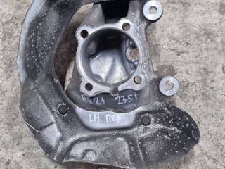 кулак поворотный левый BMW 2 серия F22/F23 2015, 3.0 л., N55 B30 A, бензин, правый руль, 6853651