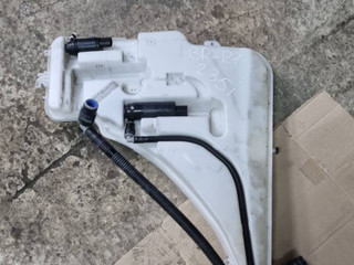 бачок омывателя BMW 2 серия F22/F23 2015, 3.0 л., N55 B30 A, бензин, правый руль, 7241679
