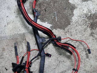 плюсовой провод аккумулятора BMW X5 F15 2018, 3.0 л., N57 D30 A, дизель, АКПП, a96, полный привод, правый руль, 9381818
