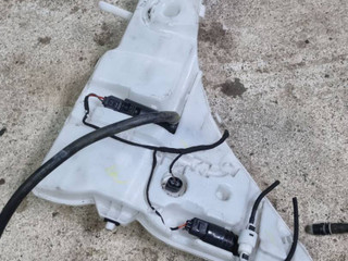 бачок омывателя BMW X5 F15 2018, 3.0 л., N57 D30 A, дизель, АКПП, a96, полный привод, правый руль, 7292424