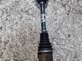 полуось передняя левая (приводной вал, ШРУС) BMW X5 F15 2018, 3.0 л., N57 D30 A, дизель, АКПП, a96, полный привод, правый руль
