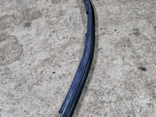 уплотнитель подкапотного пространства BMW M4 F82/F83 F82 2016, 3.0 л., S55 B30 A, бензин, робот, купе, правый руль, 51768059701