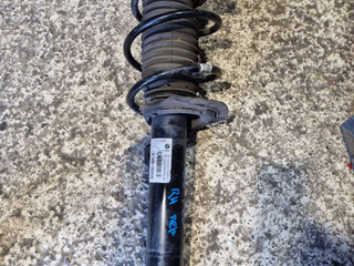 амортизатор передний правый BMW 2 серия F22/F23 [рестайлинг] F22 2018, 2.0 л., B47 D20 A, дизель, АКПП, белый, купе, задний привод, правый руль, 31316873723