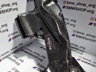 воздухозаборник BMW 2 серия F44 2021, 1.5 л., бензин, передний привод, правый руль, 13717645645