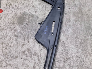 планка под капот BMW 5 серия F07/F10/F11 F10 2011, 2.0 л., N47 D20 C, дизель, АКПП, седан, задний привод, правый руль, 51767019804