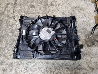 кассета радиаторов BMW 7 серия G11/G12 G12 2018, 6.6 л., N74 B66 B, бензин, АКПП, carbon-schwarz 416, седан, полный привод, правый руль, 17428619628, 17118676410, 8617088