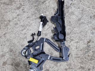 петля капота правая BMW X2 F39 2019, 2.0 л., B47 C20 B, дизель, АКПП, mineral-grau metallic, полный привод, правый руль, 7329442