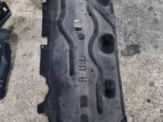 защита днища BMW 1 серия F40 2021, 1.5 л., B38 A15 A, бензин, АКПП, misano-blau metallic (0c1d), хетчбэк 5 дв., передний привод, правый руль, 7290804