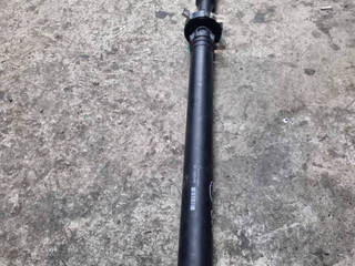 карданный вал BMW 5 серия G30/G31 G30 2019, 2.0 л., B47 D20 B, дизель, АКПП, blue-stone metallic (0c2y), седан, задний привод, правый руль, 8642301