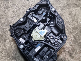 стеклоподъемник задний правый BMW 5 серия G30/G31 G30 2019, 2.0 л., гибрид, АКПП, blue-stone metallic, седан, задний привод, правый руль, 7365168, 7455084