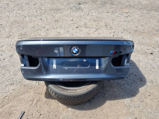 крышка багажника (дверь 3-5) BMW M3 F80 2016, 3.0 л., S55 B30 A, бензин, робот, mineral-grau metallic (b39), седан, задний привод, правый руль, 41007288757