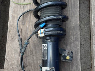 амортизатор передний правый BMW X6 F16 2018, 5.0 л., дизель, АКПП, 416 carbon schwarz, полный привод, правый руль, 6875084, 6862236