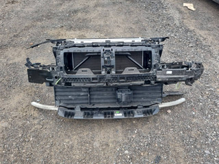 передняя панель крепления облицовки (телевизор) BMW 4 серия G26 2022, электро, portimao blau mettalic (0c31), хетчбэк 5 дв., задний привод, правый руль, 8738936, 8077277, 9452580, 9886712