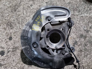 кулак поворотный правый BMW X2 F39 2022, 2.0 л., B48 A20 A, бензин, полный привод, 6876646