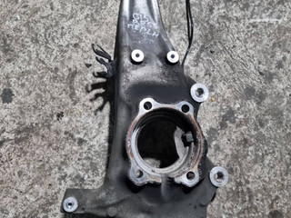 кулак поворотный левый BMW 8 серия G14/G15 G15 2018, 3.0 л., B58B30, бензин, АКПП, купе, задний привод, 31206884384