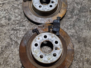 диски тормозные задние BMW X2 F39 2022, 2.0 л., B48 A20 A, бензин, полный привод, 6799369