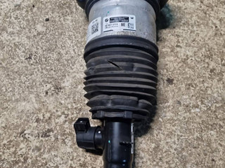амортизатор задний правый BMW X5 G05 2023, 3.0 л., B58B30, бензин, 6869038