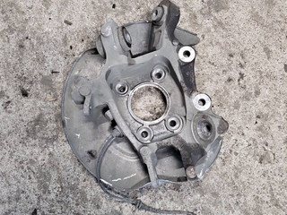 кулак задний правый BMW 2 серия G42 2022, 2.0 л., B47 D20 B, дизель, АКПП, купе, 6893972