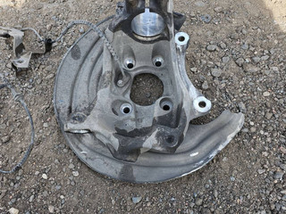 кулак поворотный правый BMW 2 серия G42 2022, 2.0 л., B47 D20 B, дизель, АКПП, купе, задний привод, 6893966