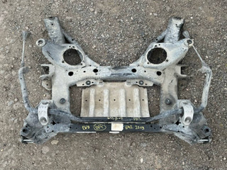 балка подвески передняя (подрамник) BMW 2 серия G42 2022, 2.0 л., B47 D20 B, дизель, АКПП, купе, задний привод, 6877319