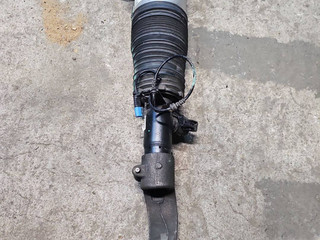 амортизатор передний правый BMW X5 G05 2021, 3.0 л., гибрид, АКПП, x1b ametrin metallic, внедорожник 5 дв., полный привод, правый руль, 6892426