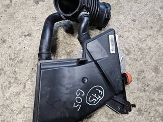 резонатор воздушного фильтра BMW X5 G05 2021, 3.0 л., гибрид, АКПП, x1b ametrin metallic, внедорожник 5 дв., полный привод, правый руль, 8607950