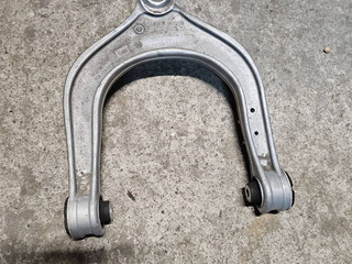 рычаг подвески BMW X5 G05 2021, 3.0 л., гибрид, АКПП, x1b ametrin metallic, внедорожник 5 дв., полный привод, правый руль, 6883116