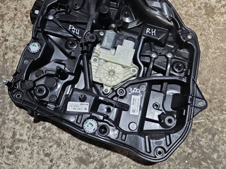 стеклоподъемник задний правый BMW 5 серия G30/G31 G31 2018, 2.0 л., B48 B20 B, бензин, АКПП, универсал, 7365168