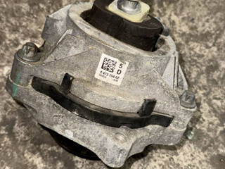 подушка крепления двигателя BMW 2 серия F22/F23 2016, 1.5 л., бензин, АКПП,  белый, кабриолет, правый руль, 6873704