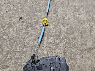 замок двери BMW M4 G82/G83 G82 2022, 3.0 л., S58B30A, бензин, АКПП, купе, 7956135