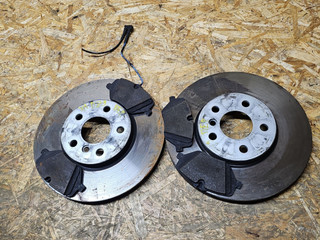 диски тормозные (комплект) BMW X1 U11 2024, 2.0 л., B47 C20 B, дизель, c1m phytonic-blau metallic, внедорожник 5 дв., передний привод, 6891079