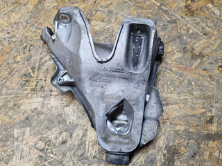 кронштейн двигателя BMW X5 F15 2013, 5.0 л., дизель, АКПП, a96, внедорожник 5 дв., полный привод, 6864614