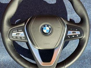 руль BMW X5 G05 [рестайлинг] G05 2024, 3.0 л., дизель, АКПП, 475 black-sapphire metallic, внедорожник 5 дв., полный привод, правый руль, 12133