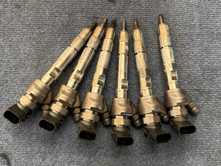 форсунка BMW X6 G06 2023, 3.0 л., B57 D30 B, дизель, АКПП, c4w skyscraper grau metallic, внедорожник 5 дв., полный подключаемый привод, 9886370