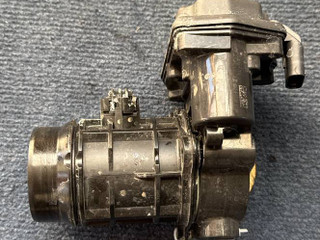 заслонка дроссельная BMW X6 G06 2023, 3.0 л., B57 D30 B, дизель, АКПП, c4w skyscraper grau metallic, внедорожник 5 дв., полный подключаемый привод, 8512452
