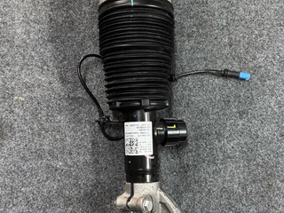 амортизатор передний левый BMW X5 G05 [рестайлинг] G05 2024, 3.0 л., B57 D30 B, дизель, АКПП, 475 black-sapphire metallic, хетчбэк 5 дв., полный привод, правый руль, 6892425